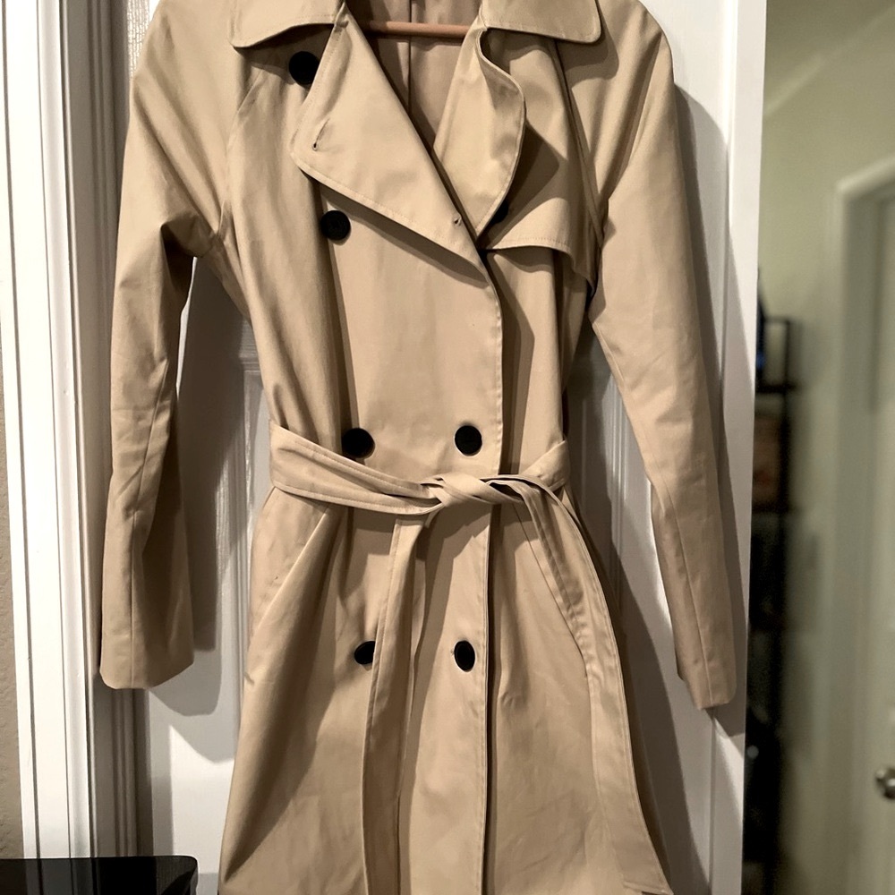 Quince Comfort Stretch Trench Coat